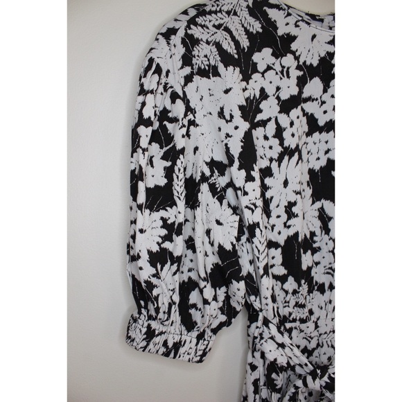 Zara NWT Floral Buttoned & Belted Mini Dress Small - Picture 9 of 9
